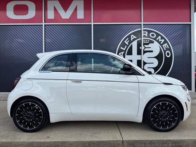 2026 Fiat 500e 500e ICONA