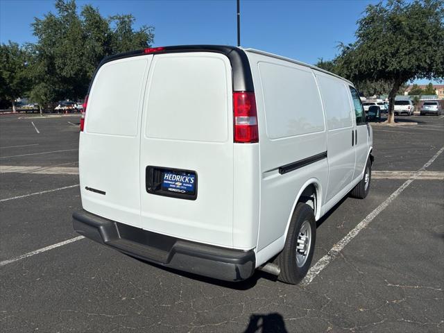 2026 Chevrolet Express Cargo Van 2500 Regular Wheelbase, WT, RWD