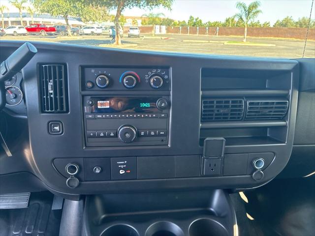2026 Chevrolet Express Cargo Van 2500 Regular Wheelbase, WT, RWD
