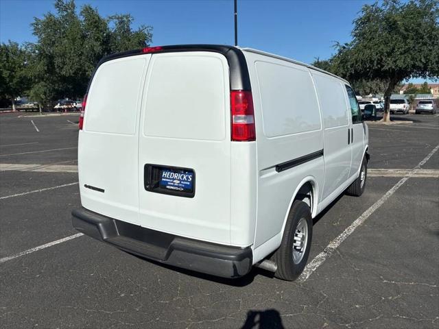 2026 Chevrolet Express Cargo Van 2500 Regular Wheelbase, WT, RWD