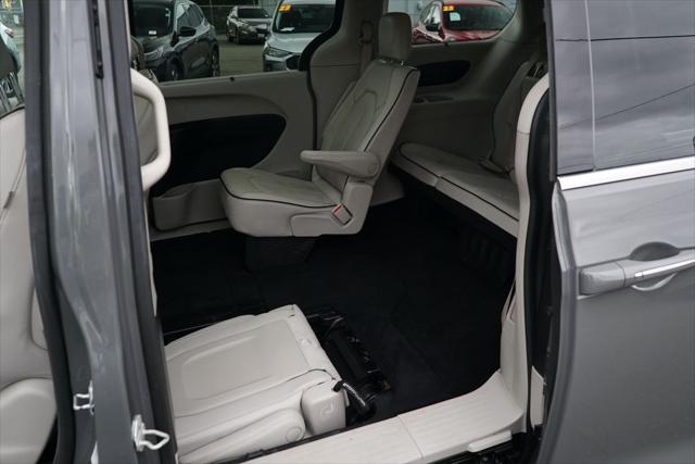 2021 Chrysler Pacifica Limited AWD