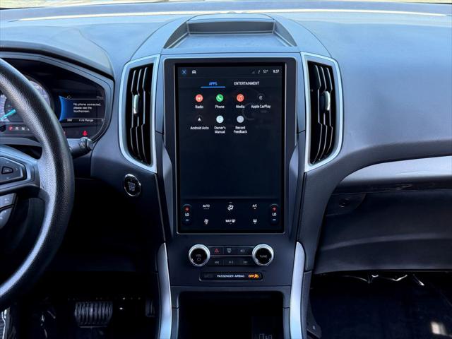 2022 Ford Edge SE