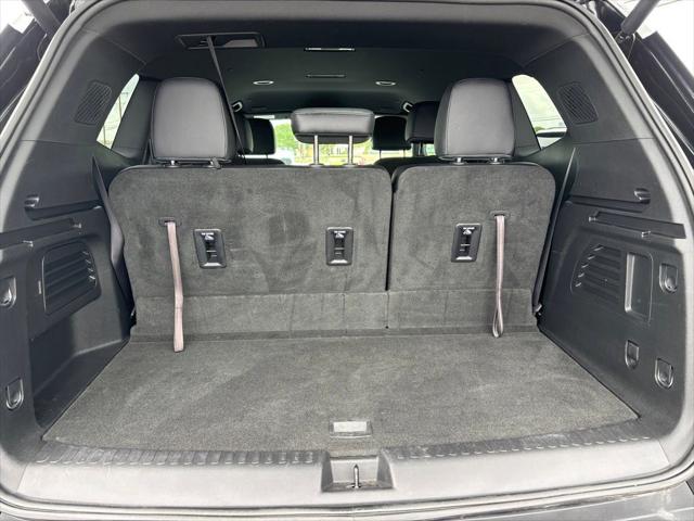 2025 GMC Acadia AWD AT4