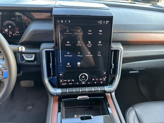 2025 GMC Yukon XL 4WD Denali