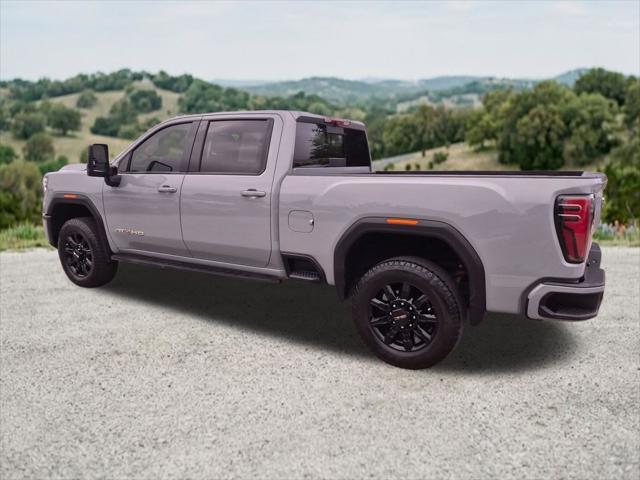 2025 GMC Sierra 2500HD 4WD Crew Cab Standard Bed AT4
