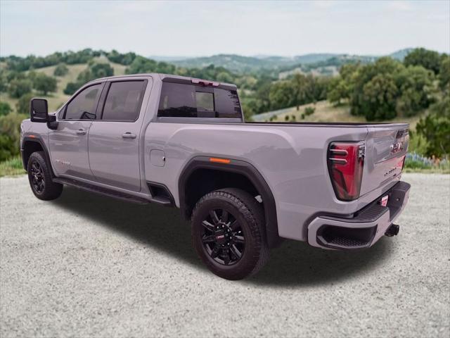 2025 GMC Sierra 2500HD 4WD Crew Cab Standard Bed AT4