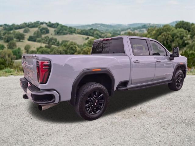 2025 GMC Sierra 2500HD 4WD Crew Cab Standard Bed AT4