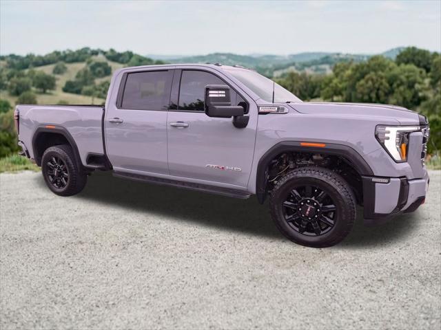 2025 GMC Sierra 2500HD 4WD Crew Cab Standard Bed AT4