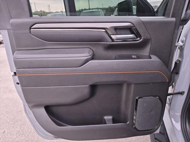 2025 GMC Sierra 2500HD 4WD Crew Cab Standard Bed AT4