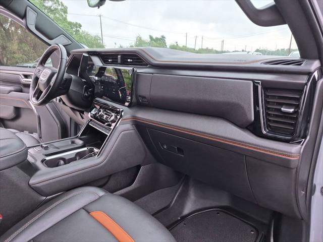 2025 GMC Sierra 2500HD 4WD Crew Cab Standard Bed AT4