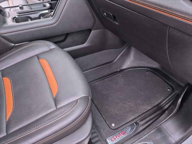 2025 GMC Sierra 2500HD 4WD Crew Cab Standard Bed AT4