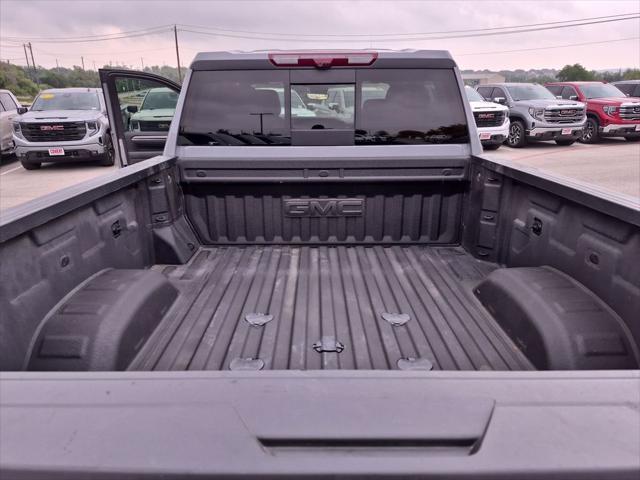 2025 GMC Sierra 2500HD 4WD Crew Cab Standard Bed AT4