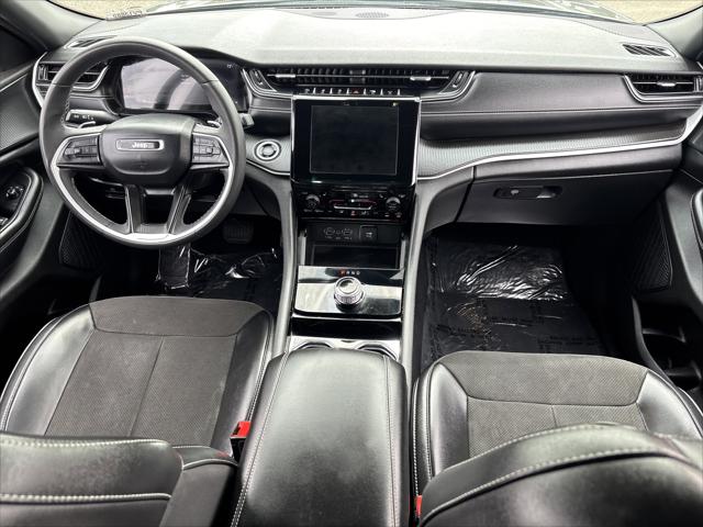 2023 Jeep Grand Cherokee L Altitude 4x4