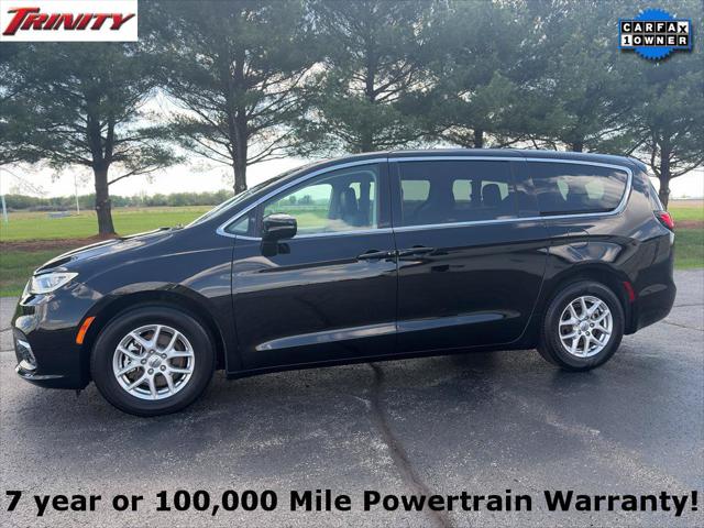2024 Chrysler Pacifica Touring L for sale in Taylorville, IL