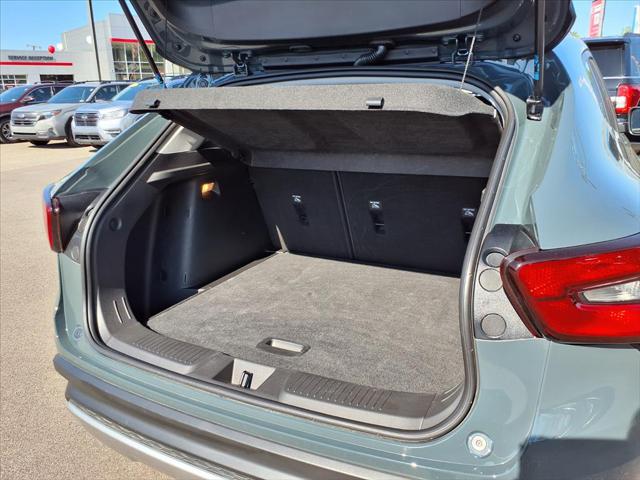 2025 Chevrolet Trax FWD LT