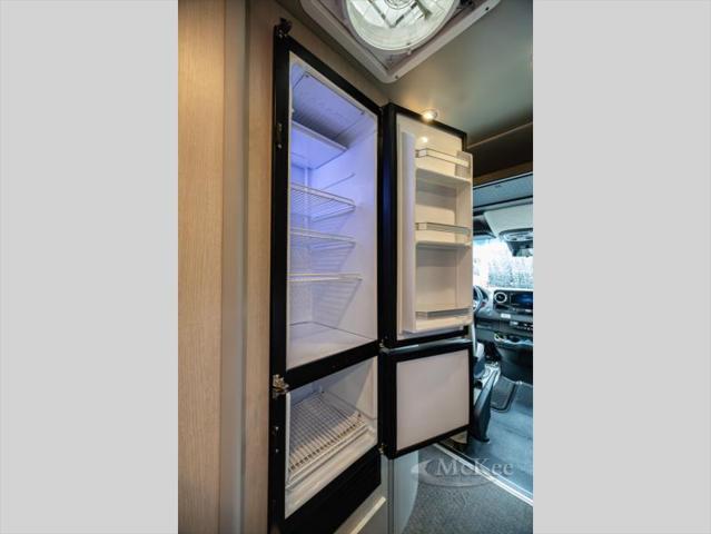 2024 Mercedes-Benz Sprinter 3500XD High Roof 4-Cyl Diesel HO