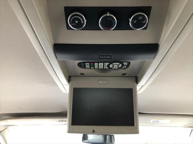 2015 Chrysler Town & Country Touring-L