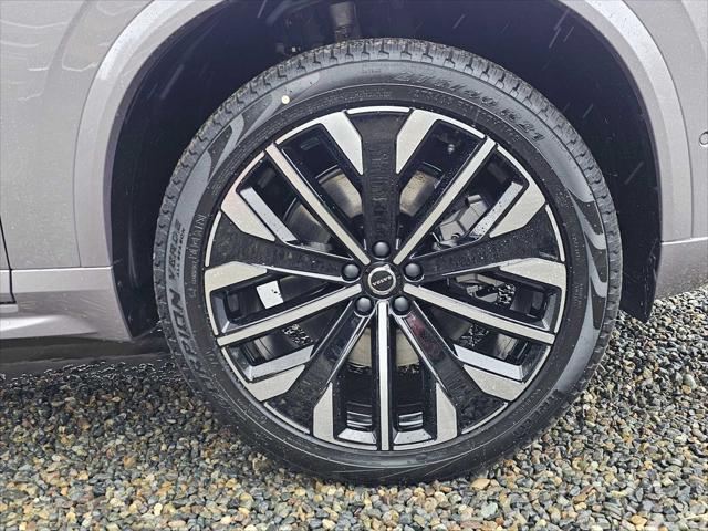 2026 Volvo XC90 Plug-In Hybrid Plus, T8 AWD, Electric/Gasoline, Bright, 6 Seats