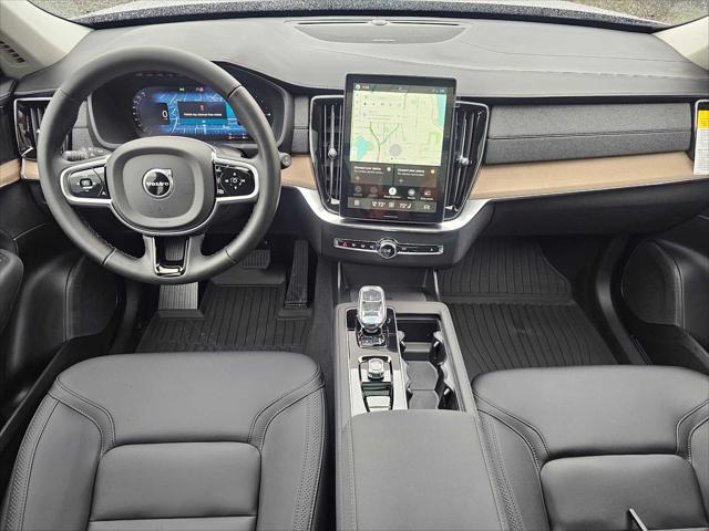 2026 Volvo XC90 Plug-In Hybrid Plus, T8 AWD, Electric/Gasoline, Bright, 6 Seats