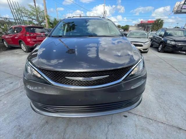 2020 Chrysler Voyager LXI for sale in Miami, FL