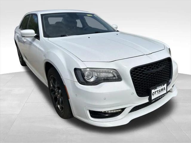 2023 Chrysler 300 Touring-L AWD for sale in Ottawa, IL