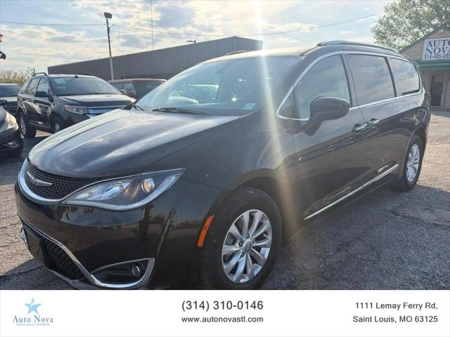 2019 Chrysler Pacifica Touring L for sale in St. Louis, MO