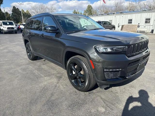 2023 Jeep Grand Cherokee L Limited 4x4 for sale in Cedarville, IL