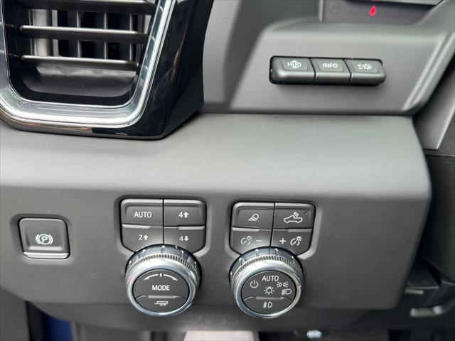 2026 GMC Sierra 2500HD Crew Cab, Standard Bed, Denali Ultimate, 4WD