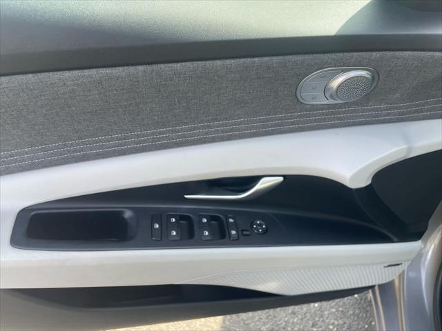 2023 Hyundai Elantra Hybrid Limited