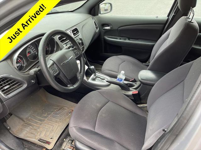 2014 Chrysler 200 LX