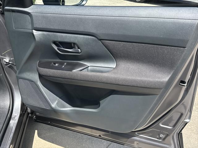 2025 Nissan Kicks S FWD