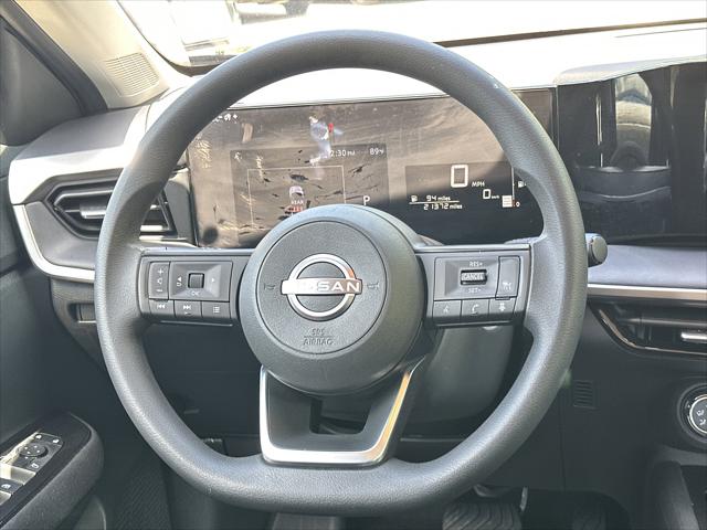 2025 Nissan Kicks S FWD