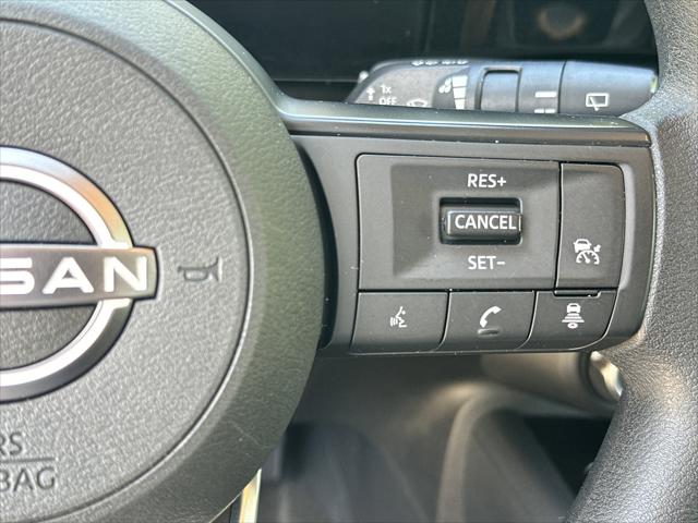 2025 Nissan Kicks S FWD