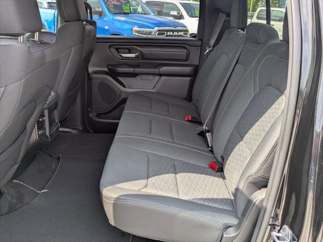 2026 Ram 1500 Express Crew Cab 4x4 5'7" Box