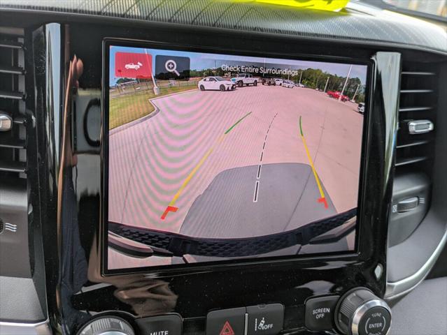2026 Ram 1500 Express Crew Cab 4x4 5'7" Box