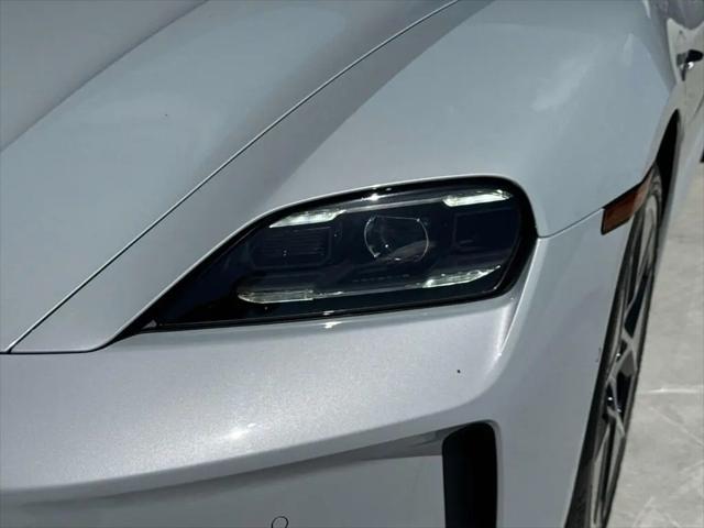 2025 Porsche Taycan Taycan