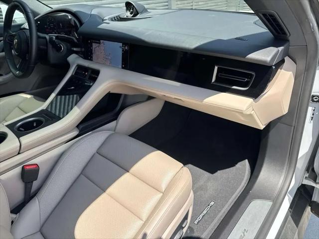 2025 Porsche Taycan Taycan