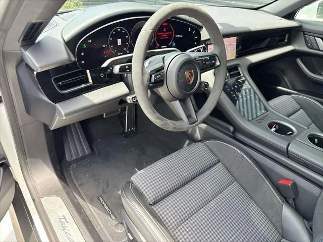 2025 Porsche Taycan 4S