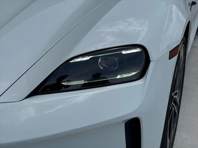 2025 Porsche Taycan 4S