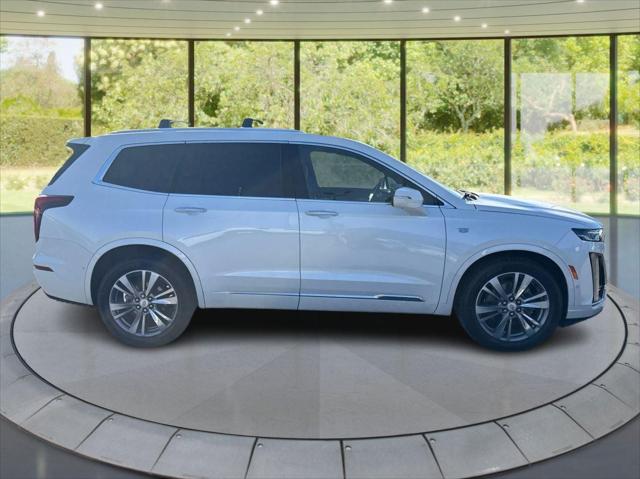 2022 Cadillac XT6 AWD Premium Luxury