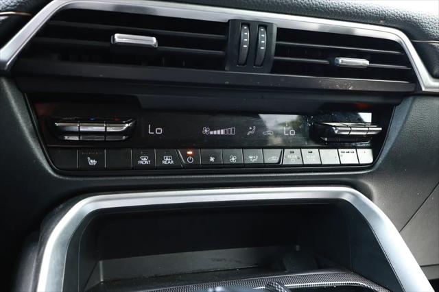 2024 Mazda X-90 3.3 Turbo Preferred Plus