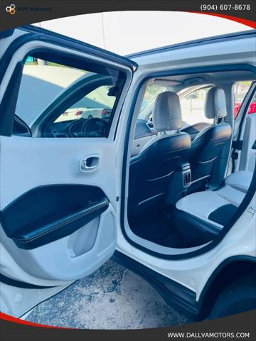 2020 Jeep Compass Latitude FWD