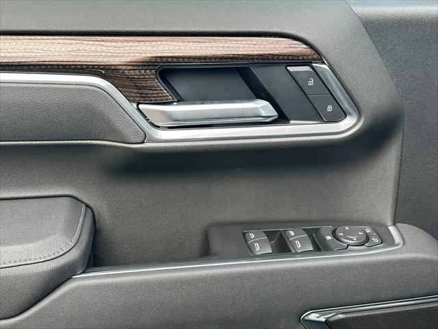 2026 Chevrolet Silverado 1500 4WD Crew Cab Standard Bed RST