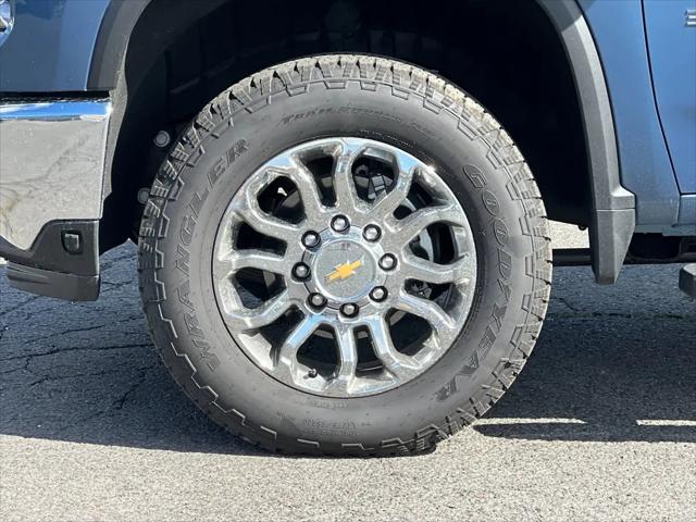 2026 Chevrolet Silverado 3500HD Crew Cab, Long Bed, LTZ Dual Rear Wheel, RWD