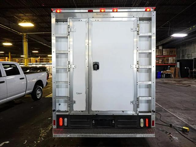 2011 Ford E-350 Cutaway E-350