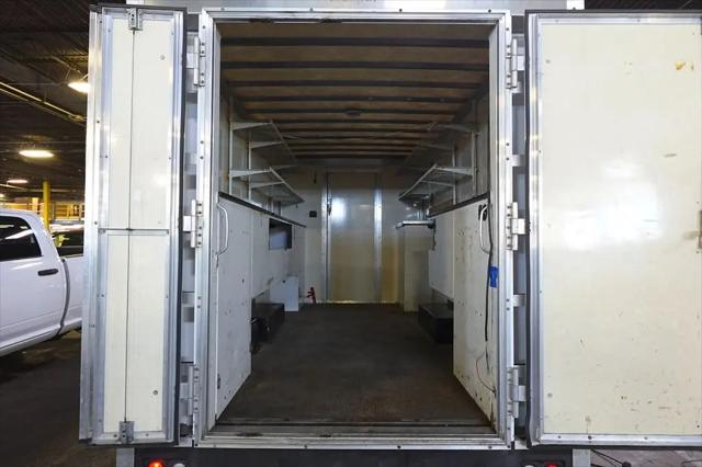 2011 Ford E-350 Cutaway E-350