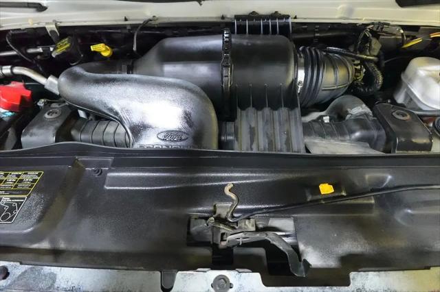 2011 Ford E-350 Cutaway E-350