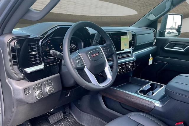 2026 GMC Sierra 2500HD Crew Cab, Standard Bed, SLT, 4WD