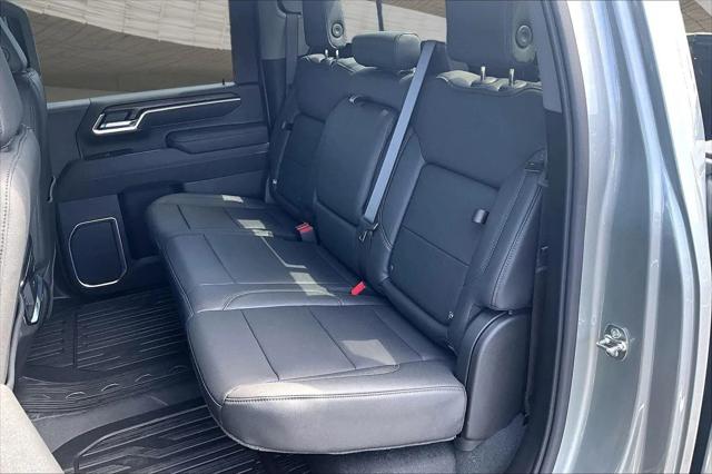 2026 GMC Sierra 2500HD Crew Cab, Standard Bed, SLT, 4WD