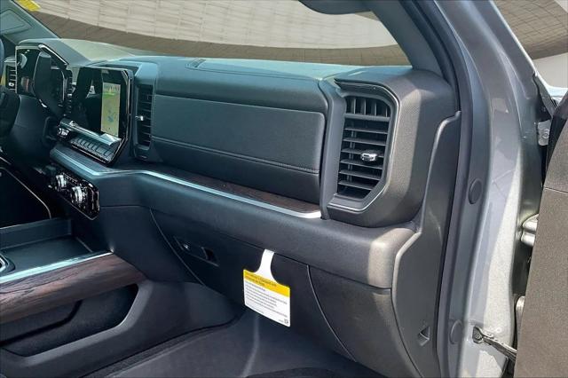2026 GMC Sierra 2500HD Crew Cab, Standard Bed, SLT, 4WD